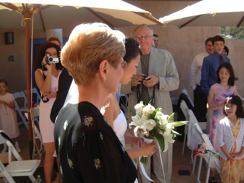 2004/06(June)/01(NM-Weekend)/02(Wedding)/800x600_2004-06-12 17-10-31.JPG